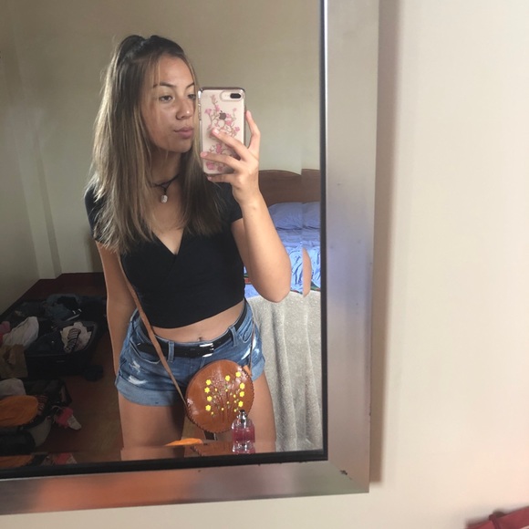 Meet your Posher, Karina - Picture 2 of 5